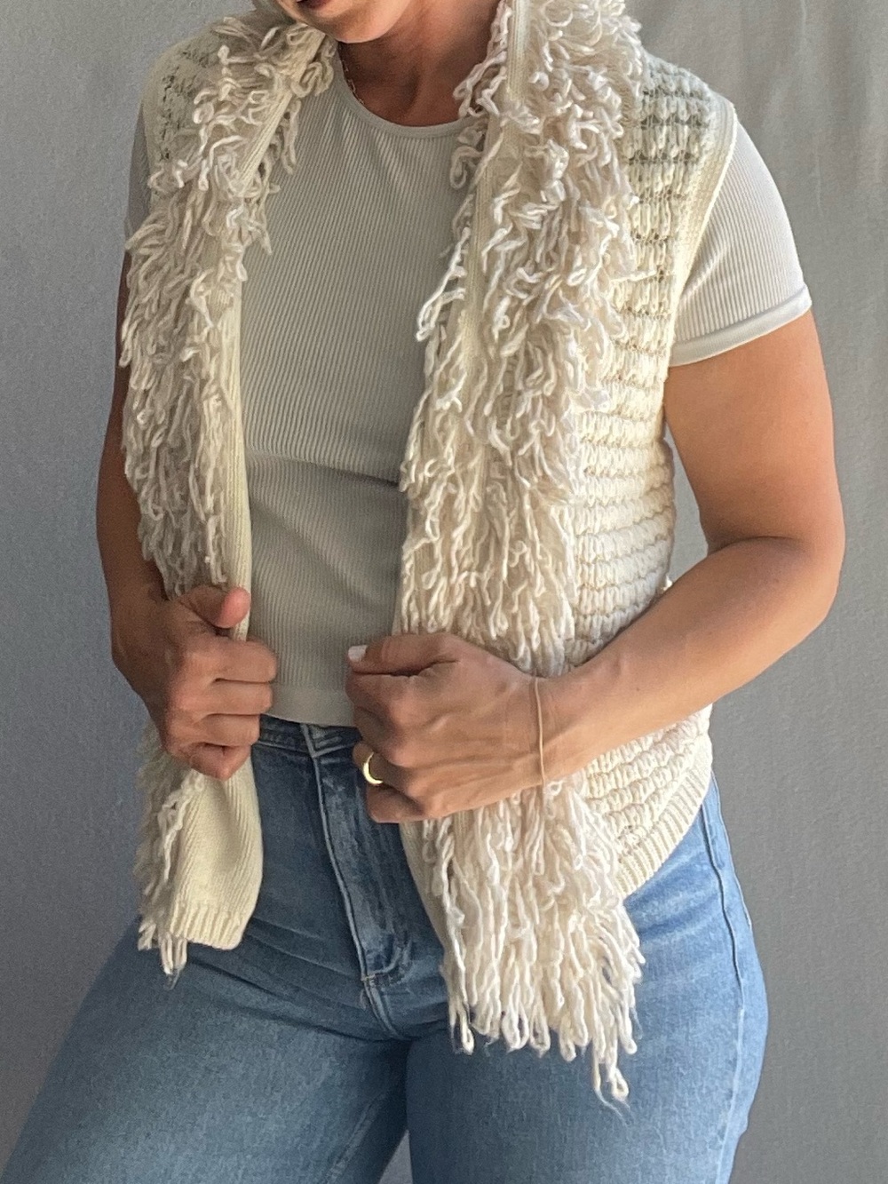 Calvin Klein Womens Looped Fringe Sweater Vest Small/Medium Ivory Gold Boho Knit